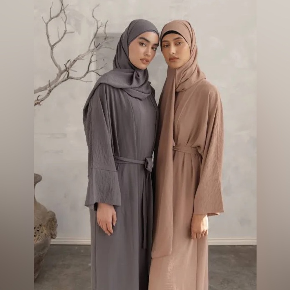 Urban Modesty Open Abaya Set- Latte 4 pc NWT Size S